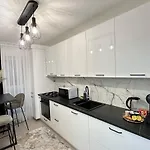 Cozy Urban Luxury Flats - Coresi Mall #brasov Apartment